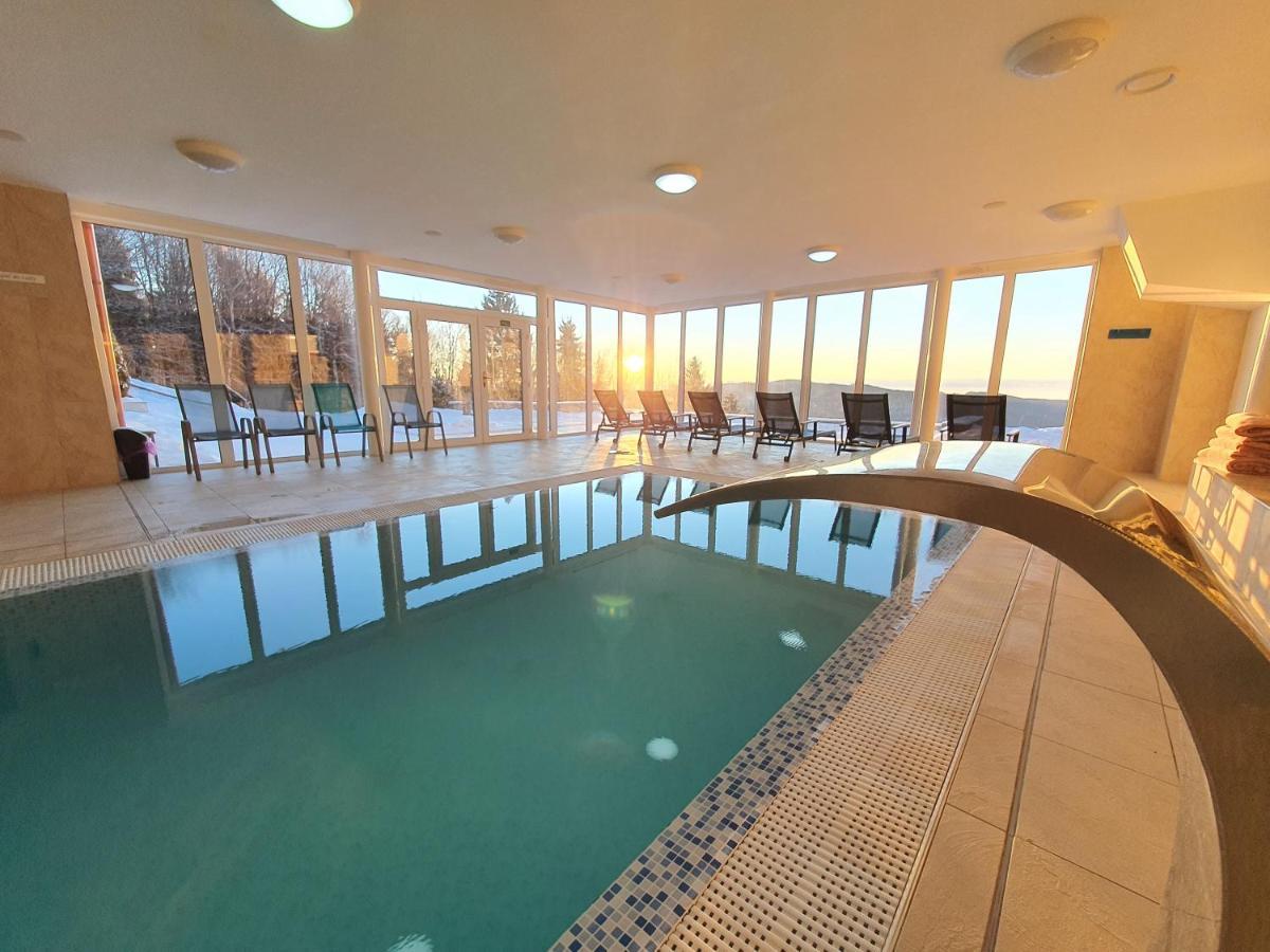 Wellness Hotel Chata Jana Lopenik Ngoại thất bức ảnh